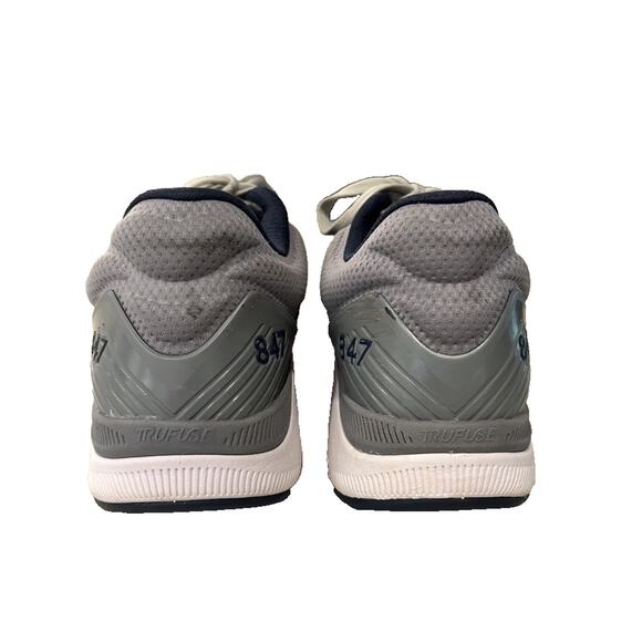 New Balance 847v4 Walking Shoe Sneaker (Mens 8.5) Wide Silver Jog Athleisure - Picture 3 of 5